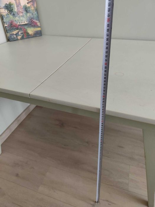 Трапезна маса от масив