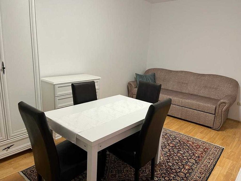 vand apartament 3 camere