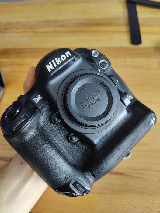 Nikon D4, обмен