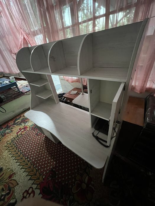 part va divan sotiladi ofis, dars uchun!