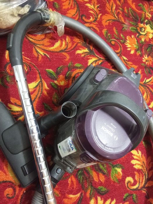 Пылесос б/у  BOSCH
