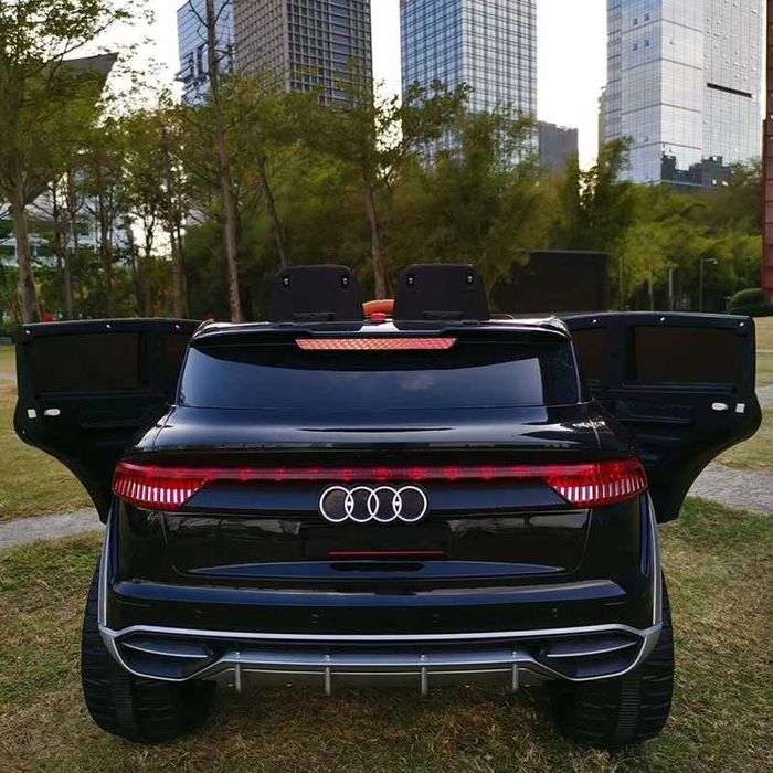 Акумулаторен джип Audi Q8 с меки гуми