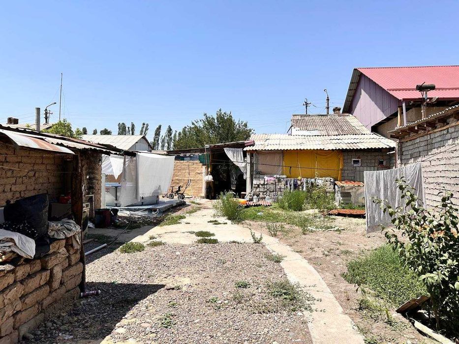 Xovli sotiladi 8 sotix Продается участок Ахмад Яссавий 8 соток