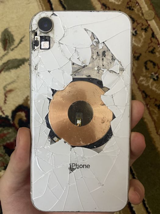 Продаетса Айфон Хр