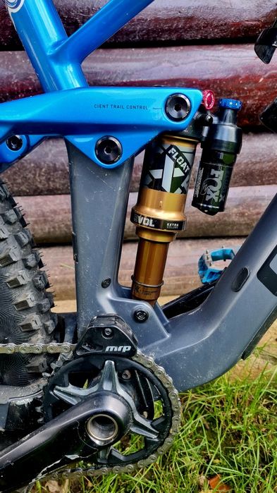 Cube stereo carbon 150s ACTION TEAM  full KASHIMA