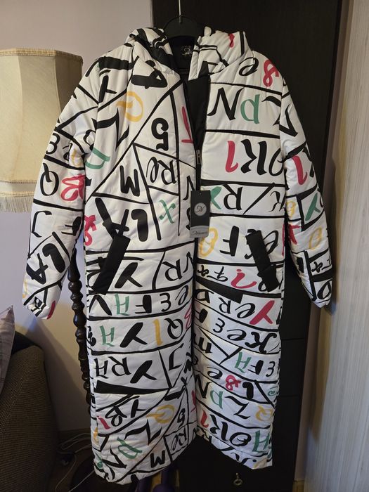 Дамско дълго яке.