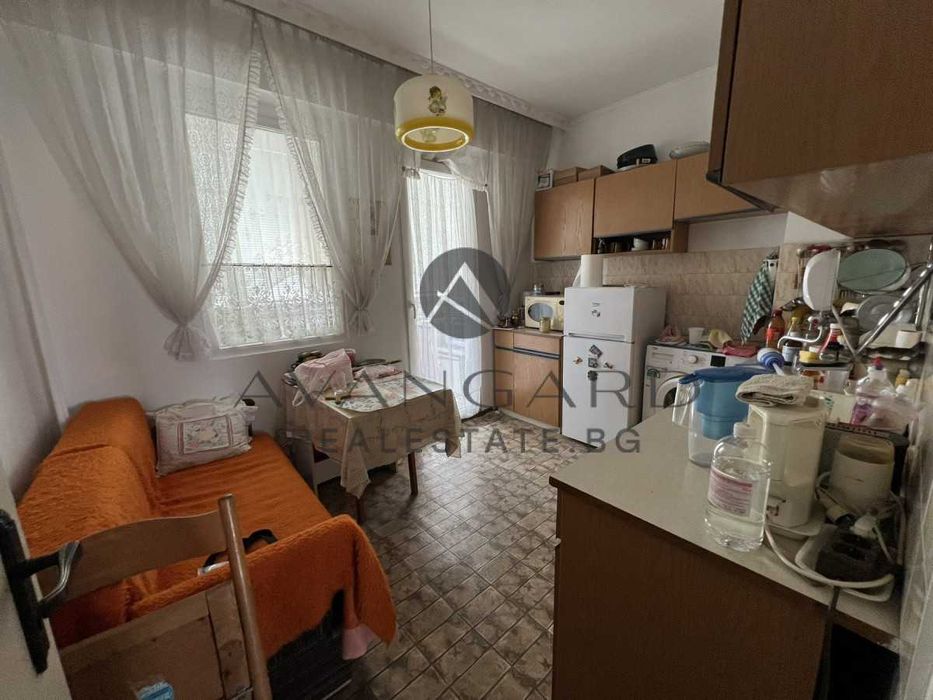 Продава се Тристаен апартамент в Пловдив, Христо Смирненски - 89 кв.м за 1261 €/кв.м - Снимка #2