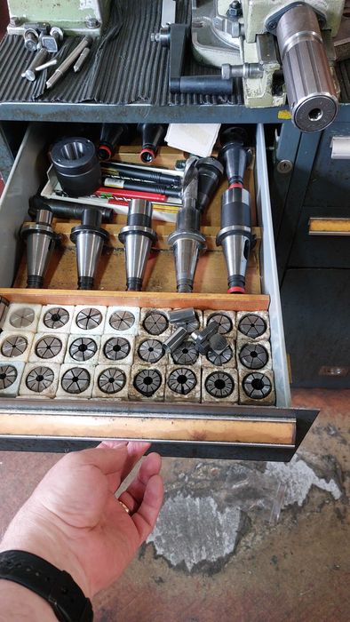 Фреза DECKEL FP4 с CNC T310 и глава на 24 000 оборота-3,7kW.