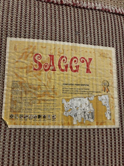 Covor bitos! Lungime 3m latime 2