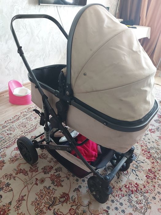 Коляска б/у в хорошем состоянии