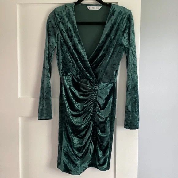 Rochie verde MNG (marimea S)  din catifea