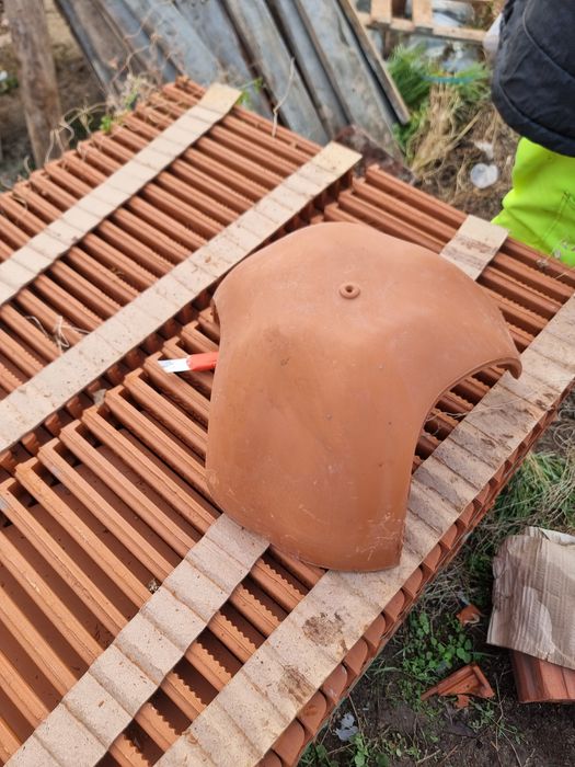 Тройник за покрив чисто нов