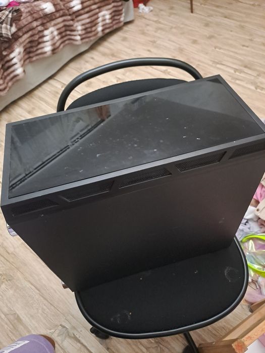 Carcasa gaming plus sursa 550w