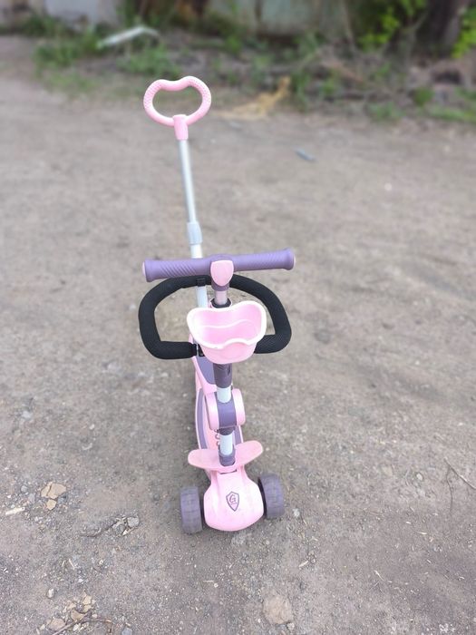 Продаю детский музыкальный самокат