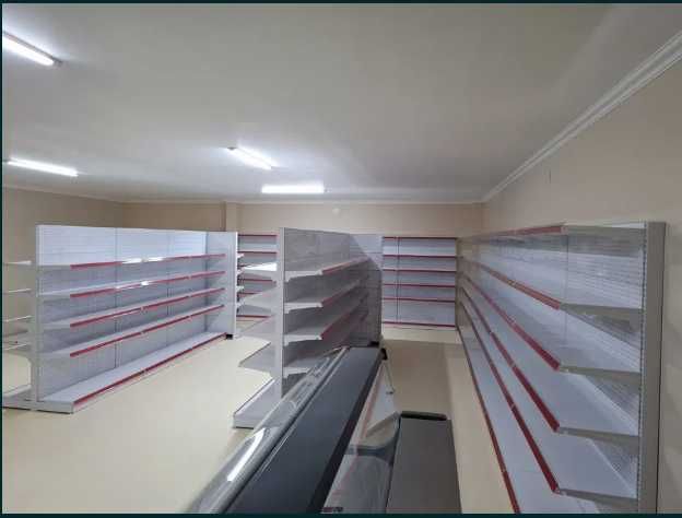 Почти нови търговски стелажи - остров