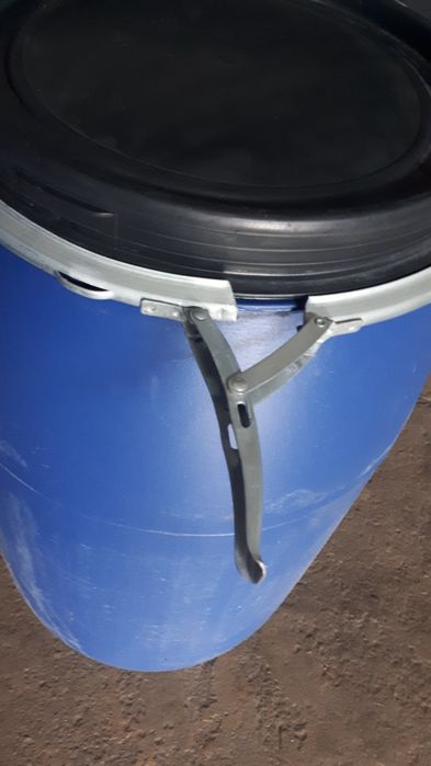 Бочки пластиковые 160л