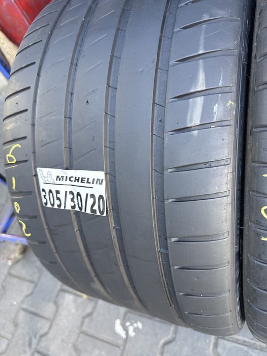 305/30/20 Michelin