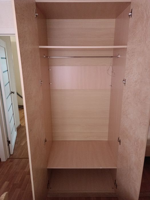 Продам спальный гарнитур в хорошем качество.