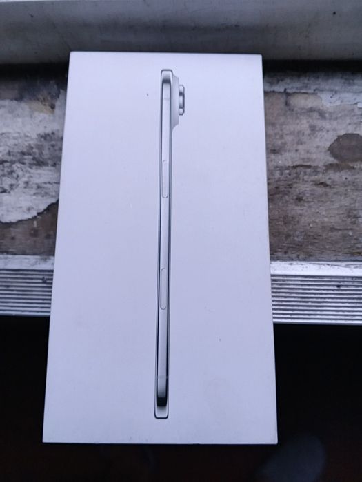 IPHONE AIR 256 белый