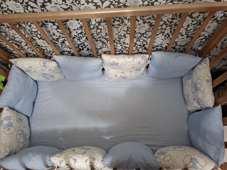 Кроватка детская