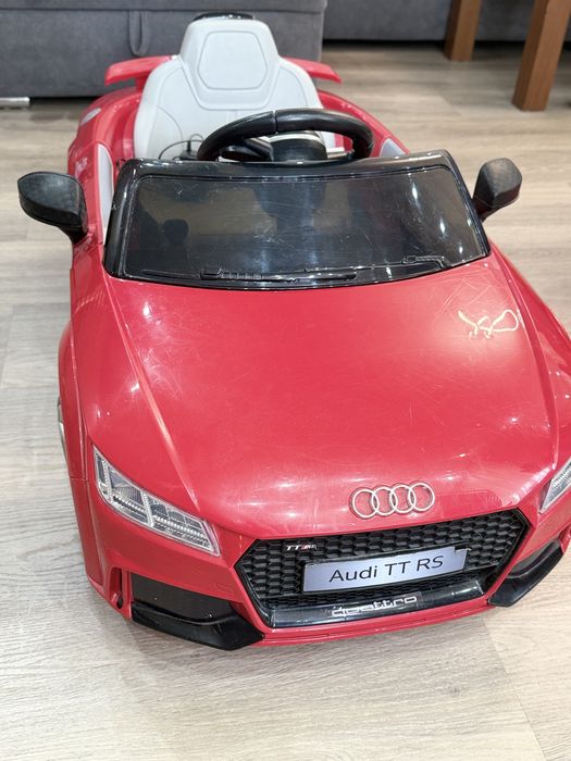 Акумулаторна кола с родителски контрол 6V AUDI TT ЧЕРВЕН