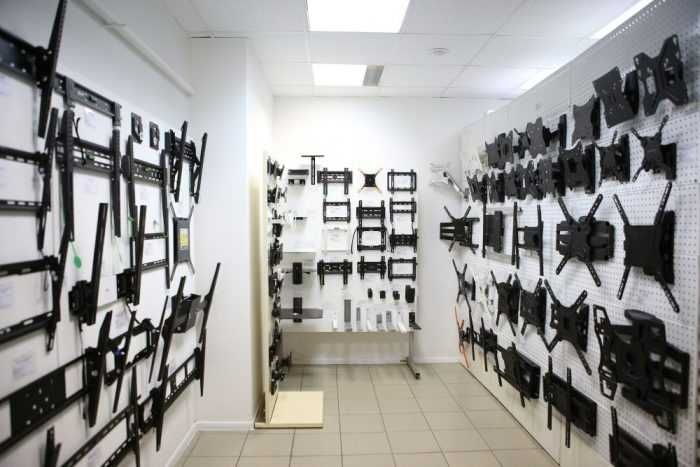 Не дорого. Кронштейны и крепления для ТВ. Телевизоры. УСТАНОВКА