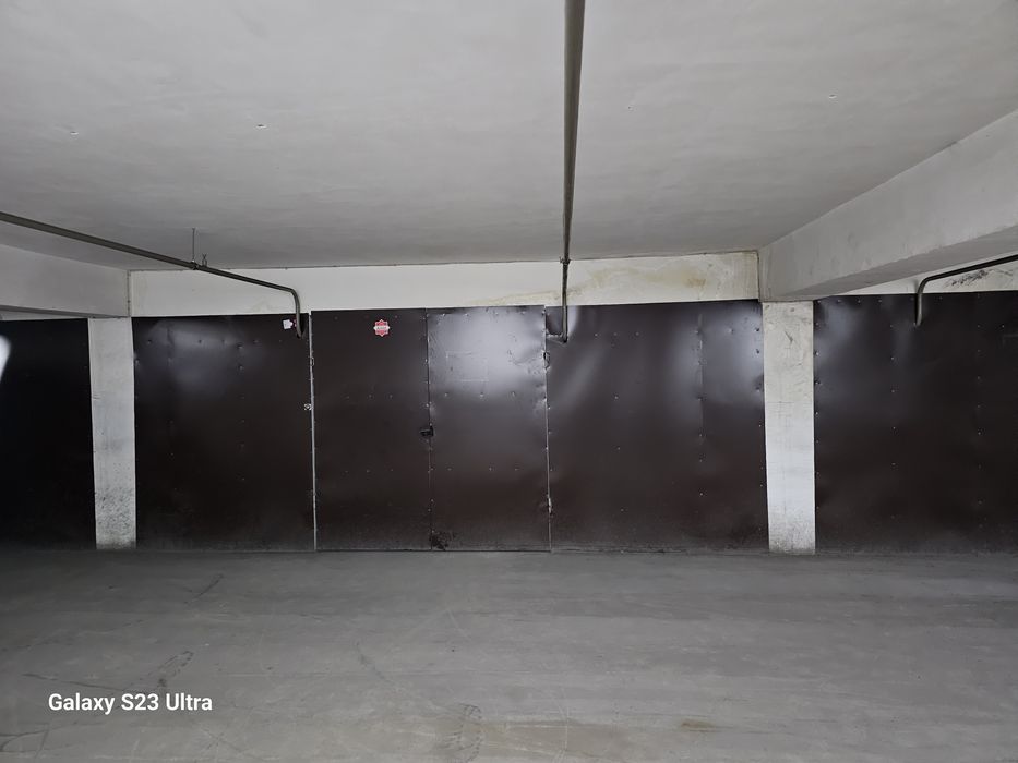 Продается склад  - помещение в паркинге