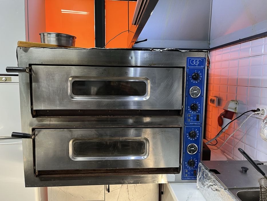 Продается пицца печь производитель Италия