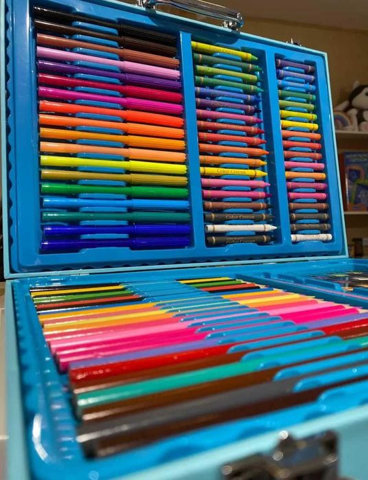 Дигитално куфарче 128 части за рисуване с метална дръжка и закопчалки