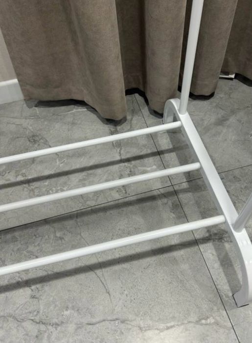 Вешалка напольная б/у