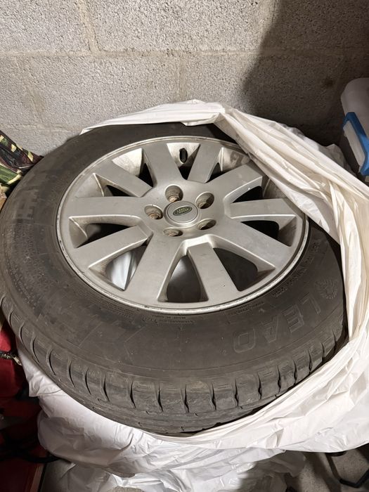 Комплект дисков с резиной на land rover discovery 3