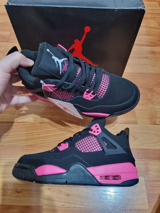 Adidasi jordan 4
