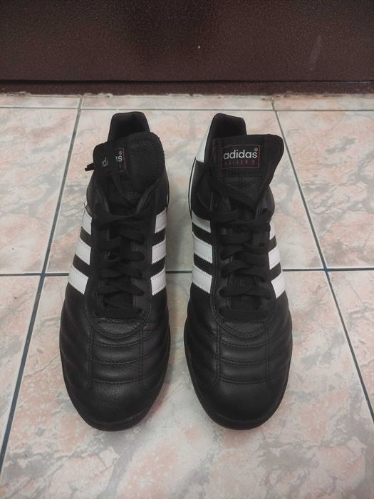 Adidasi fotbal, Adidas Kaiser 5 Team
