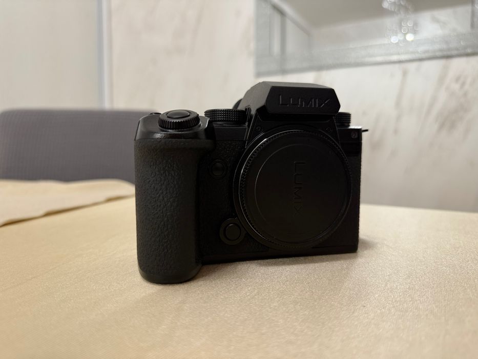 Panasonic S5IIX Като нов !