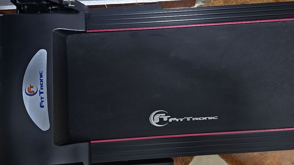 Banda de alergat electrica FitTronic D100
