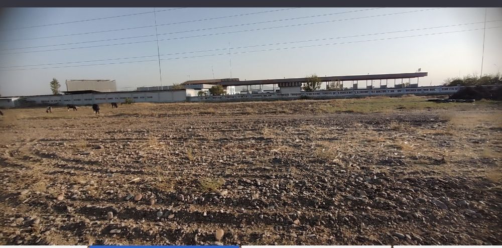 Земля, под заправку,под ресторан