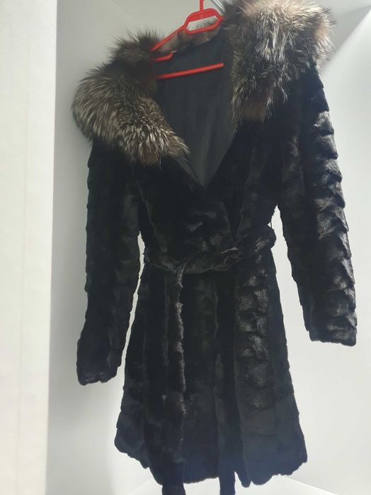 Haina din blană 100% naturala, Iaşi