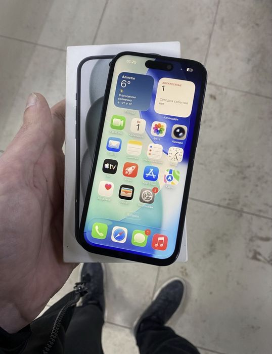 Айфон 15 продам.