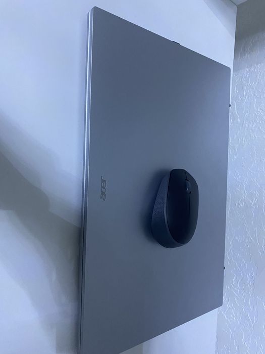 Продам ноутбук за 300 тыс