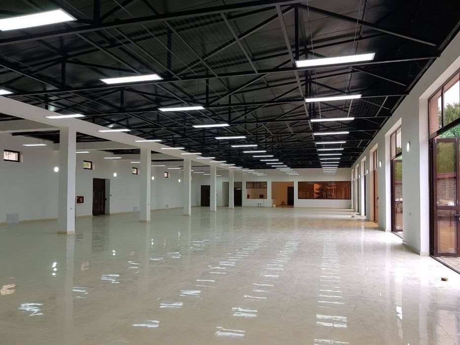 Продажа комерческое здание яшнабад район рынок Кадышева 23 сотки