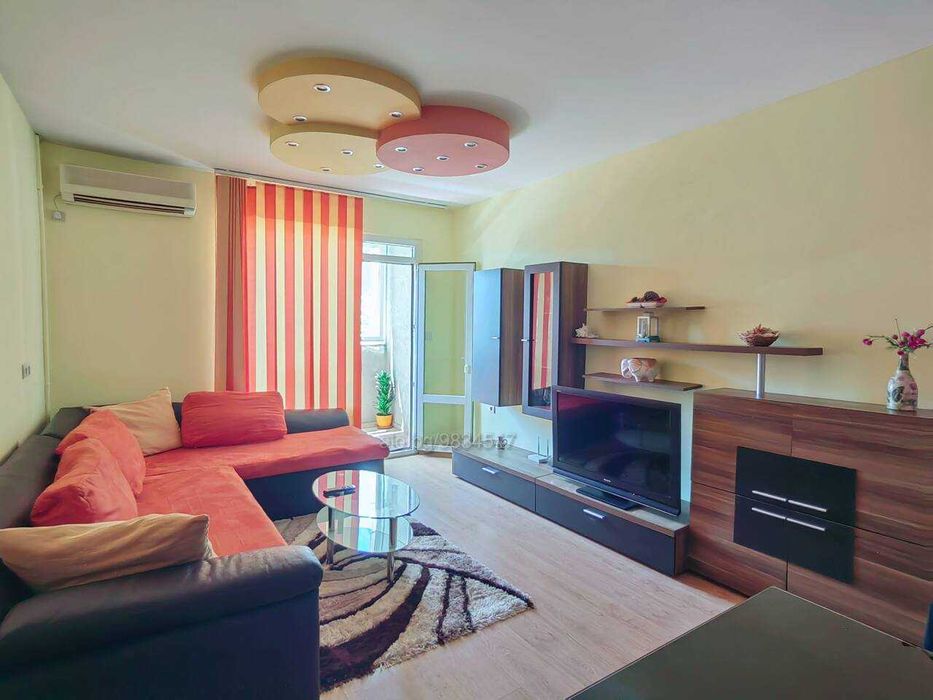 Продава се Четиристаен апартамент в Бургас, Изгрев - 105 кв.м за 1685 €/кв.м - Снимка #2