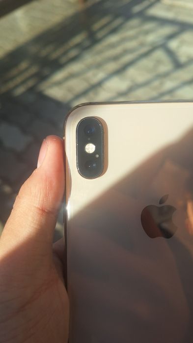 iPhone xs max,64 gb