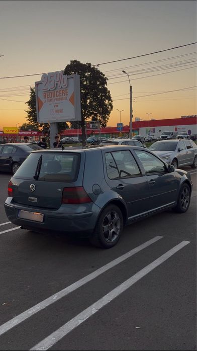 VOLKSWAGEN Golf 2003 — imagine 4