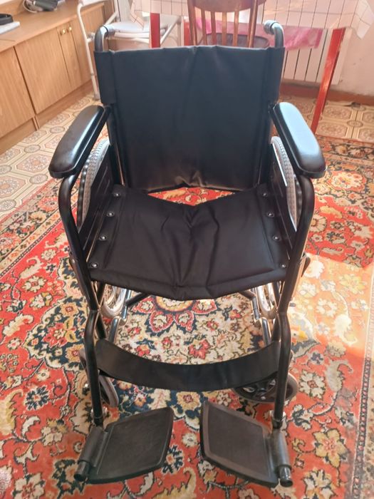 Инвалидное кресло