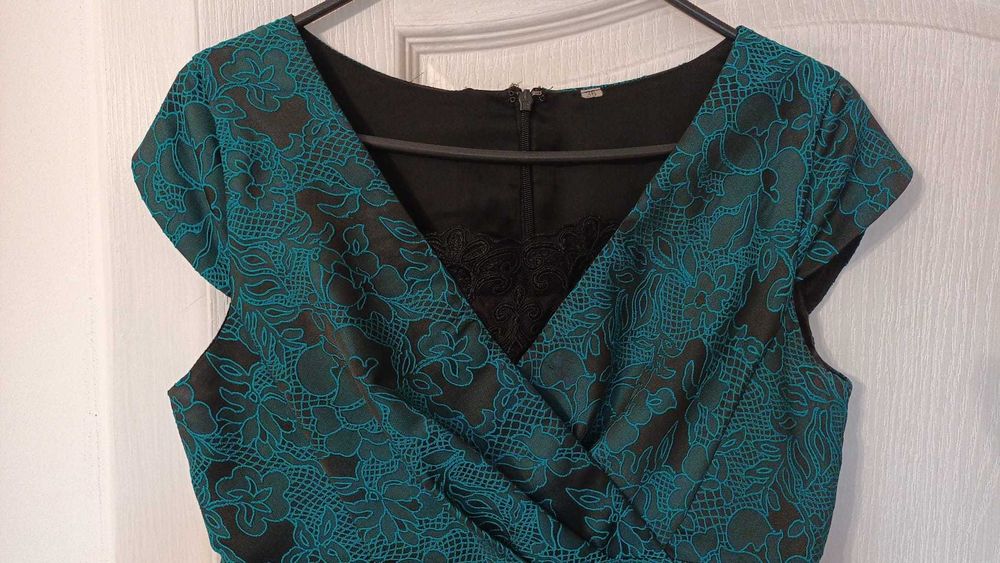 Rochie eleganta verde- lungime medie