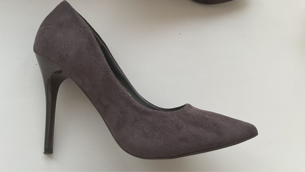 Отдам туфли.