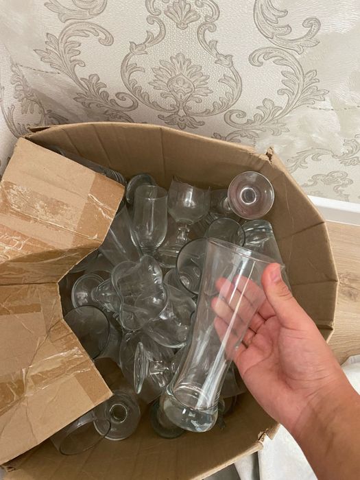 Стеклянный бокалдар