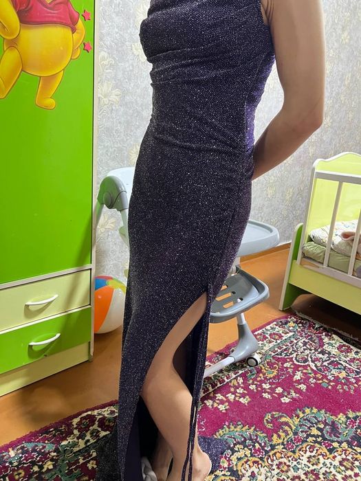 Женское вечернее платье