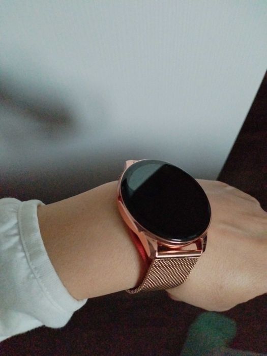 Нов! Смартчасовник T2 Pro, Bluetooth 1.28'', 230mAh, Златист