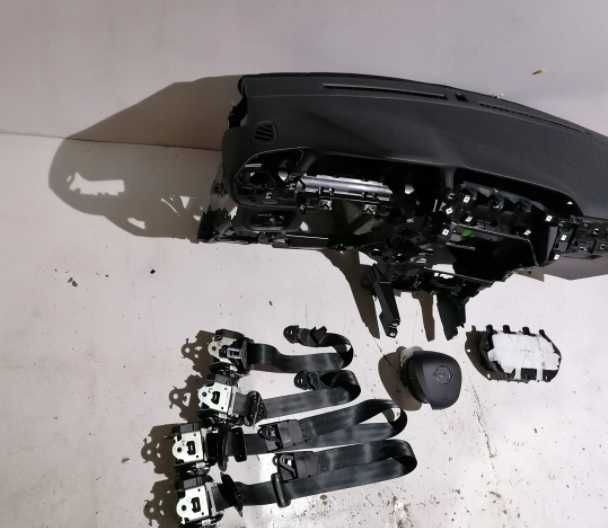 Opel Corsa F plansa de bord - set centuri de siguranta - kit airbag